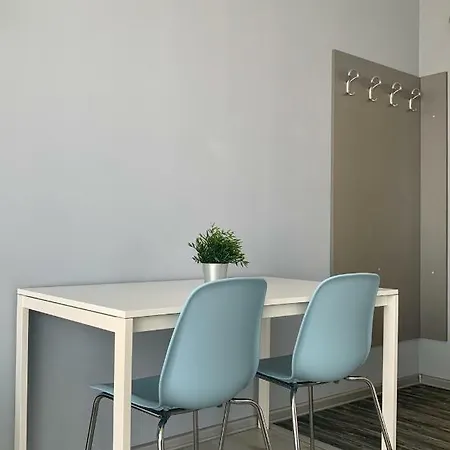 Blue Laguna Private Parking & 2 Bedrooms